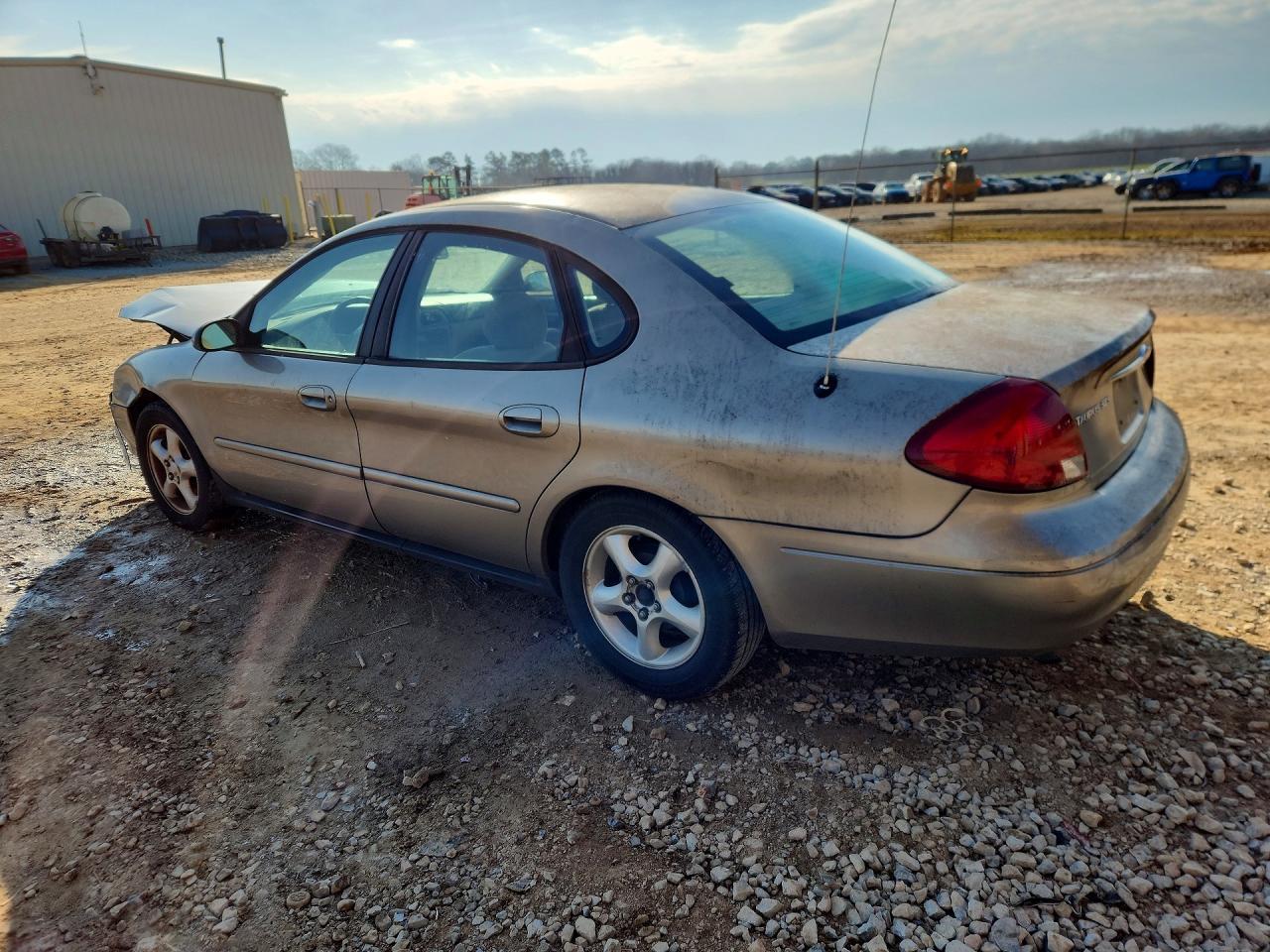 2003 Ford Taurus Ses - Фото 2
