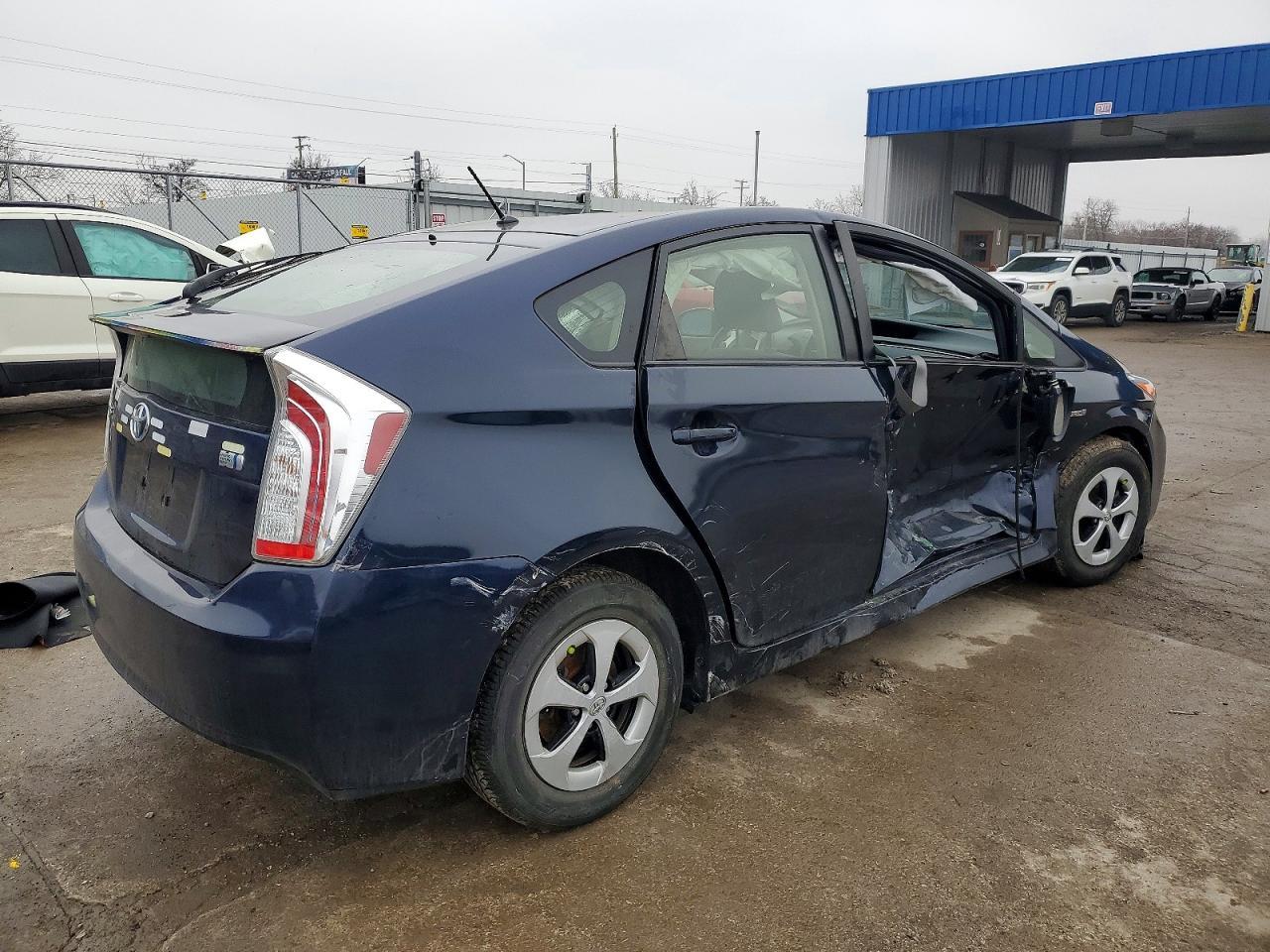 2015 Toyota Prius - Фото 3