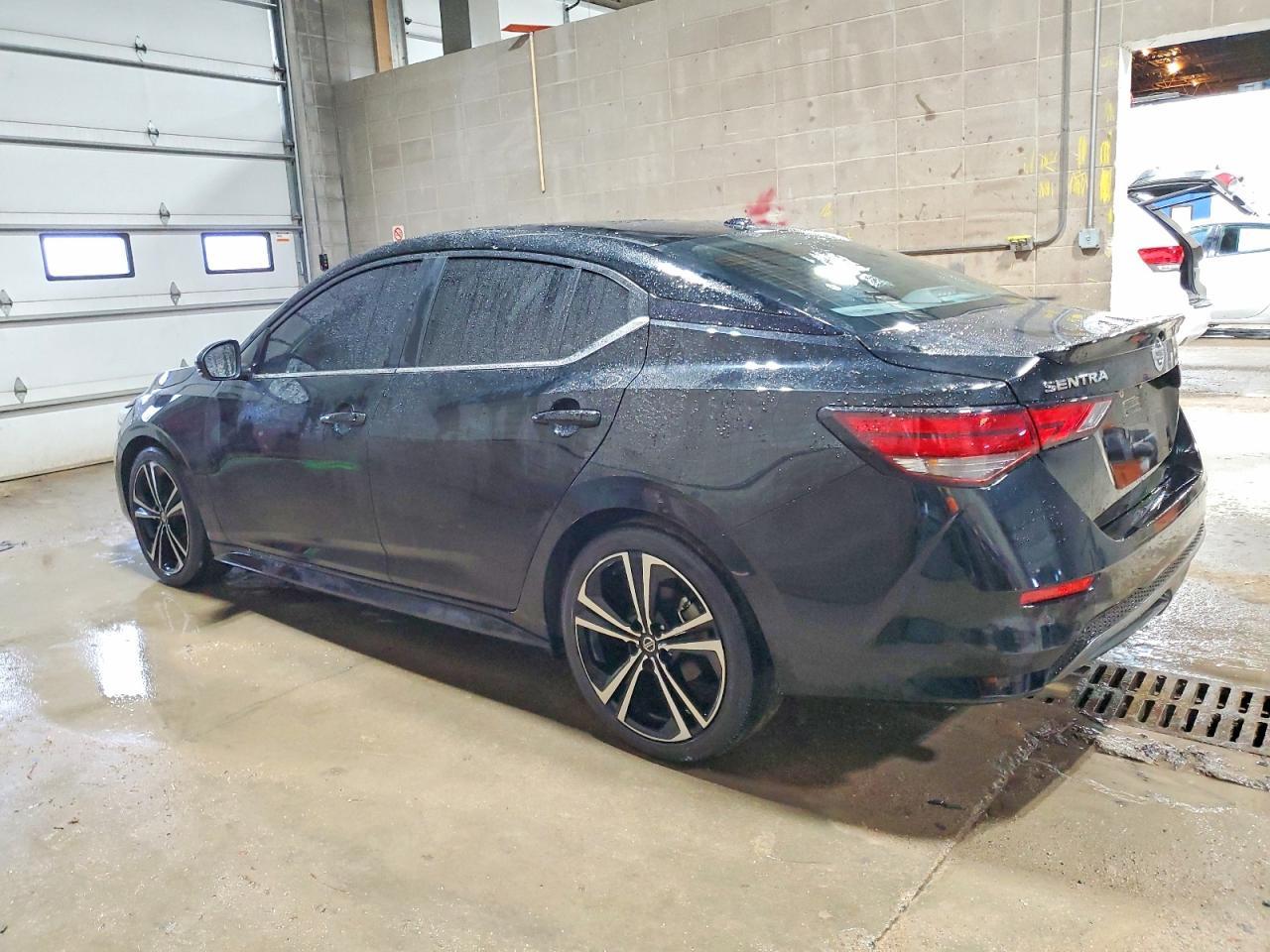 2022 Nissan Sentra Sr - Фото 2