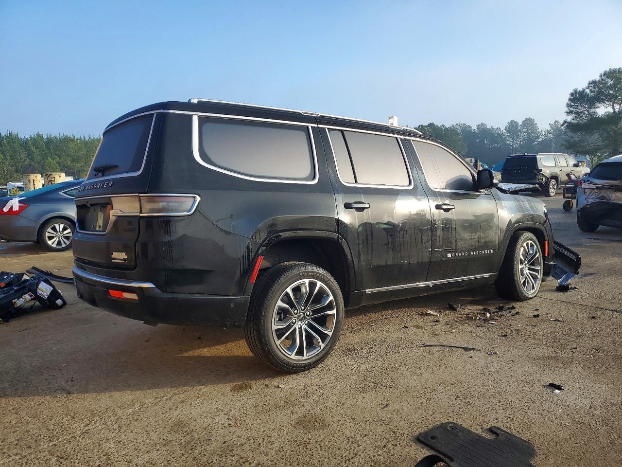 2023 Jeep Grand Wagoneer - Фото 3