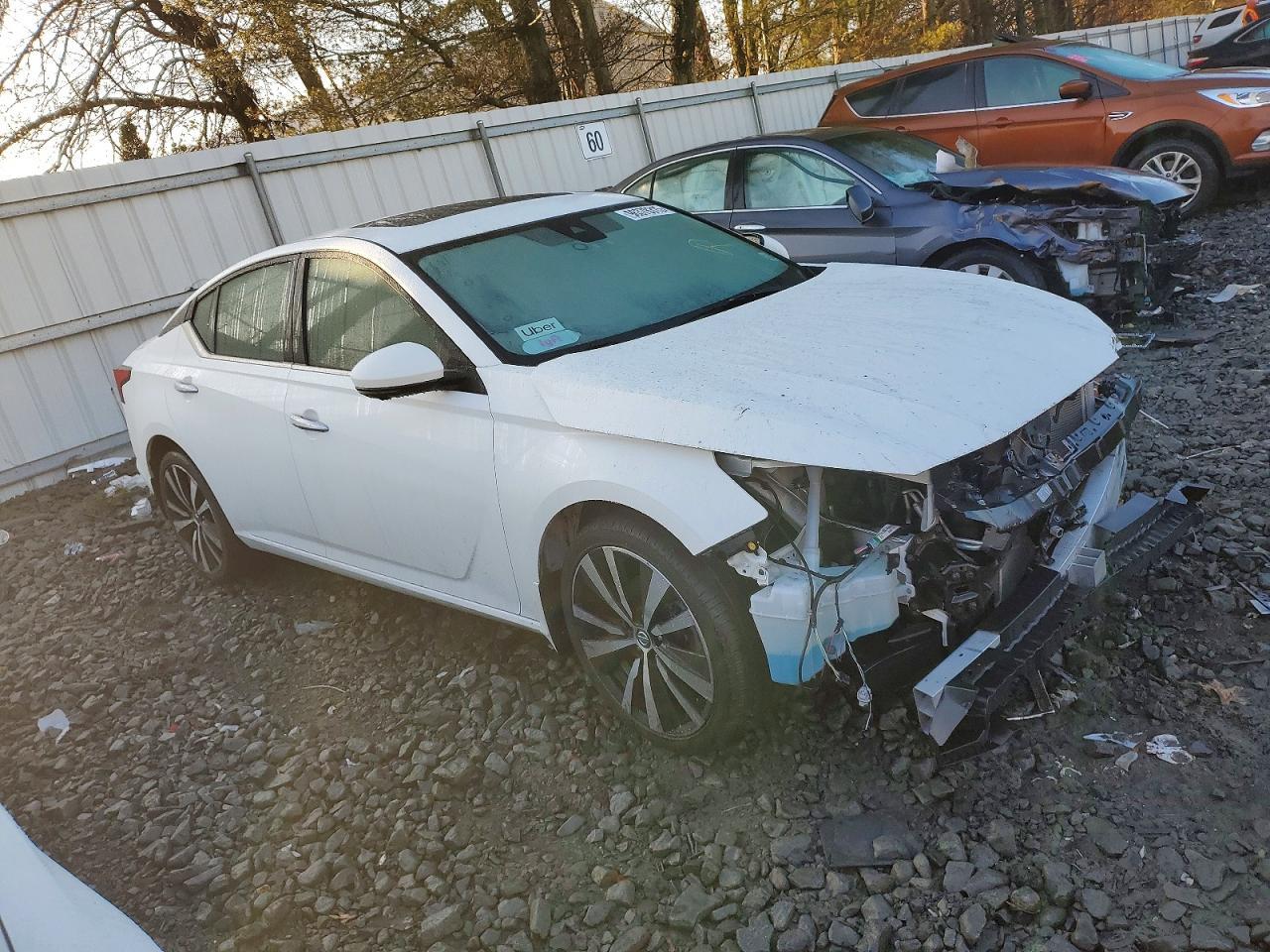 2021 Nissan Altima Platinum - Фото 4