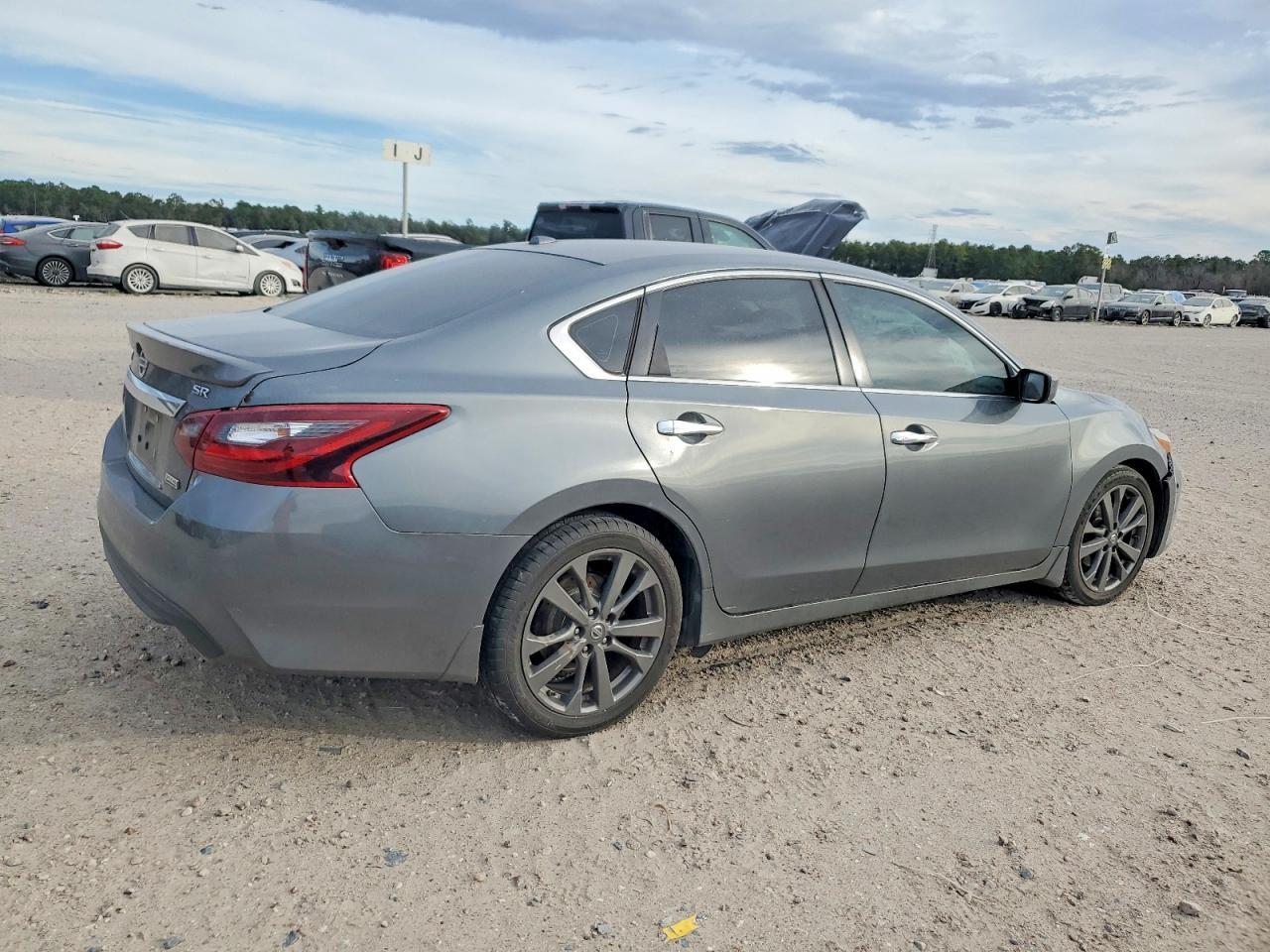 2018 Nissan Altima 2.5 - Фото 3