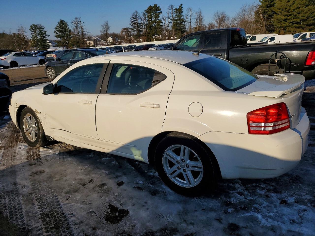 2010 Dodge Avenger R/T - Фото 2