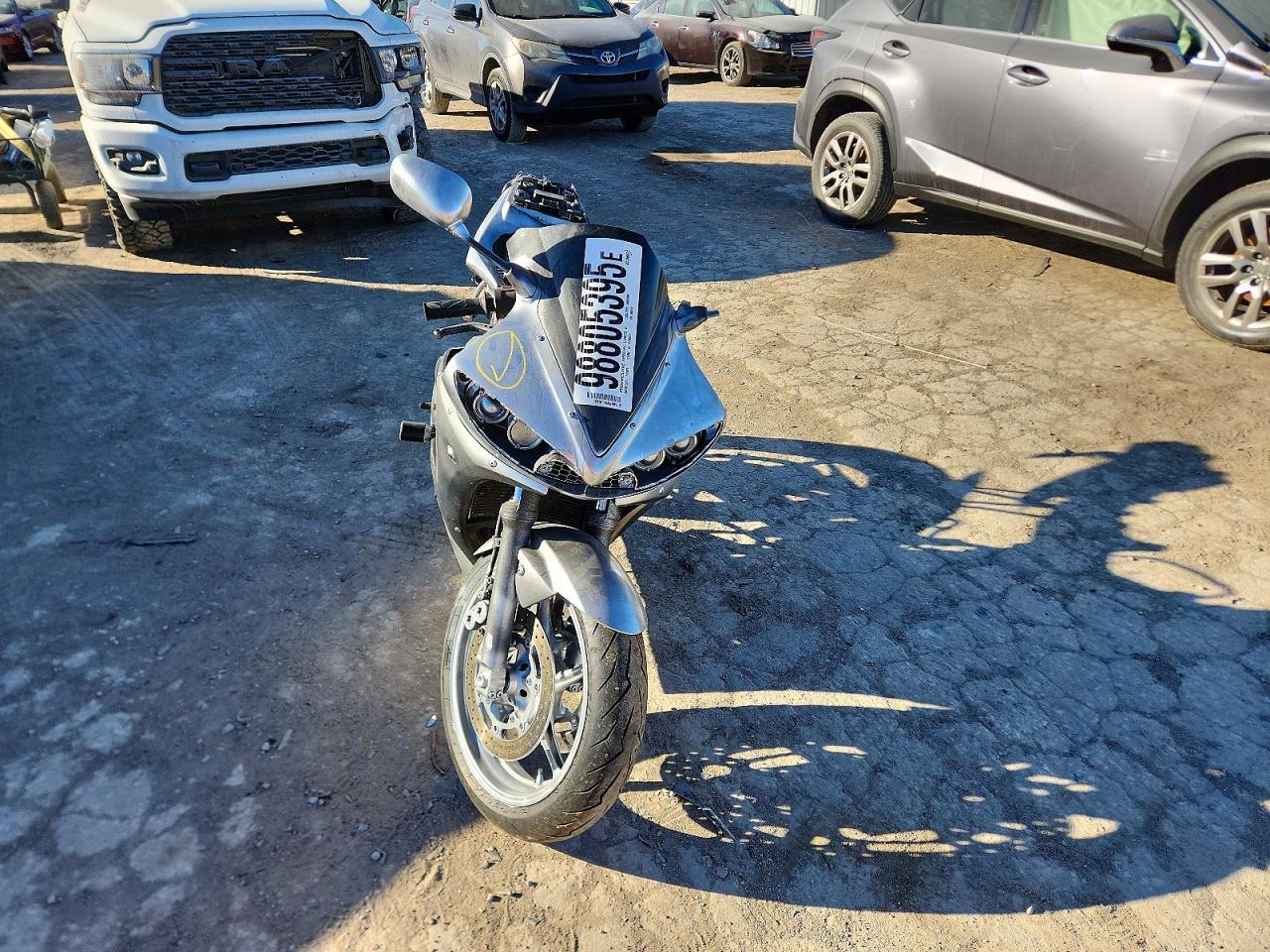 2003 Yama Yzfr6 L - Image 2