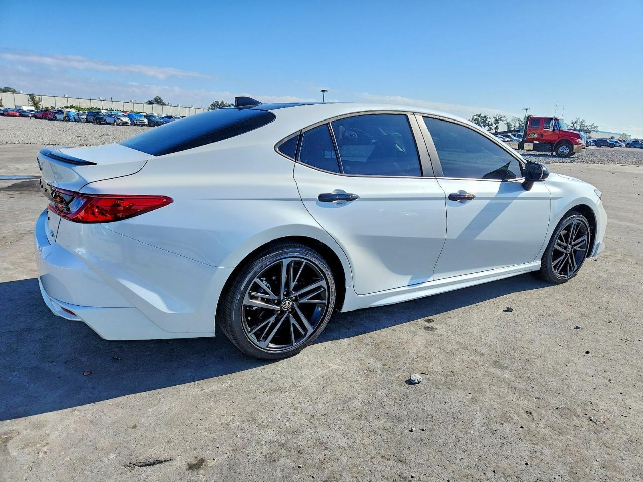 2026 Toyota Camry Xse - Фото 3