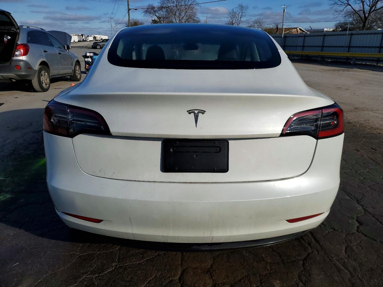 2023 Tesla Model 3 - Фото 6
