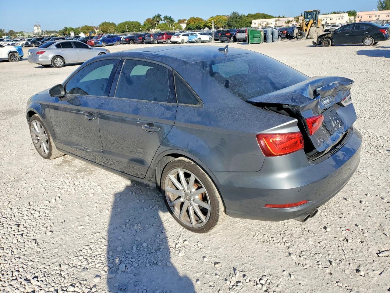 2016 Audi A3 Premium - Фото 2