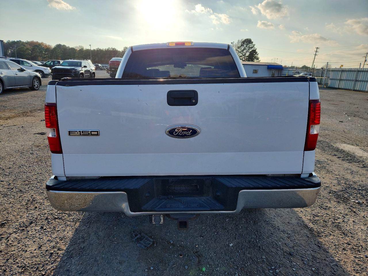 2005 Ford F150 Supercrew - Image 6