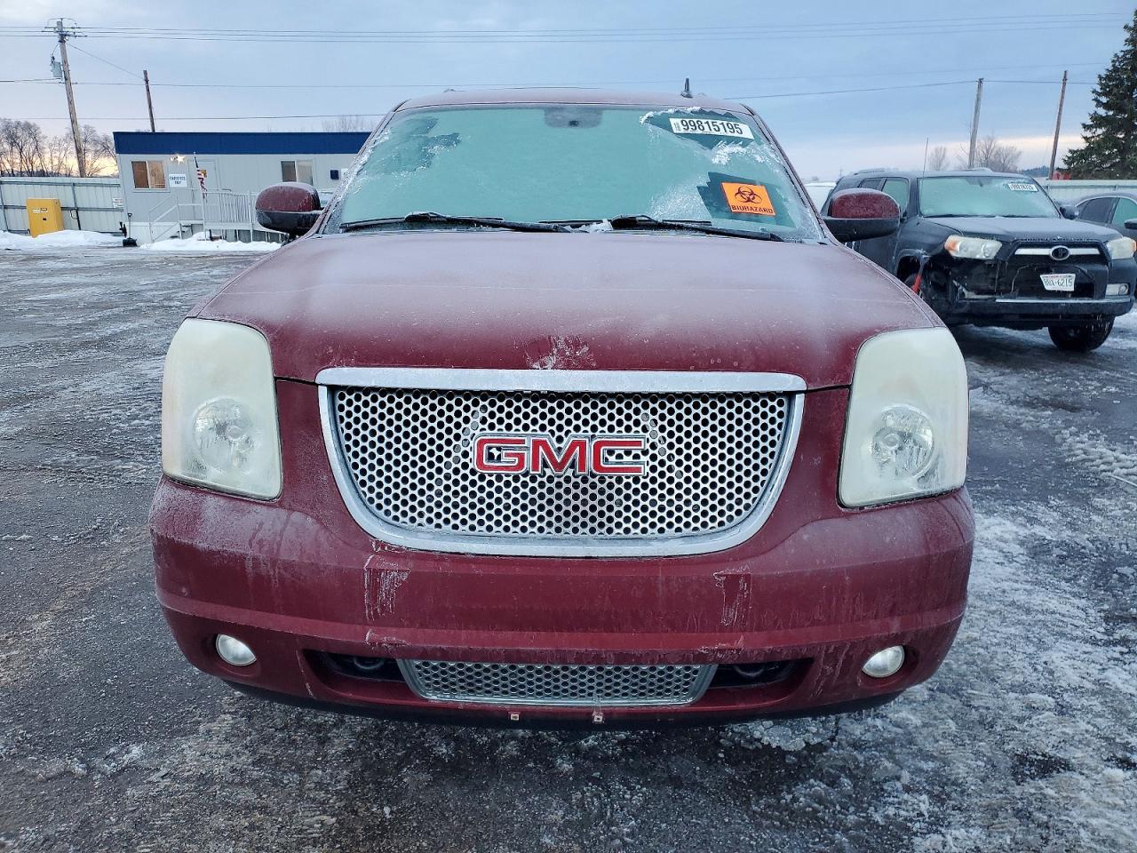 2009 GMC Yukon Denali - Image 5