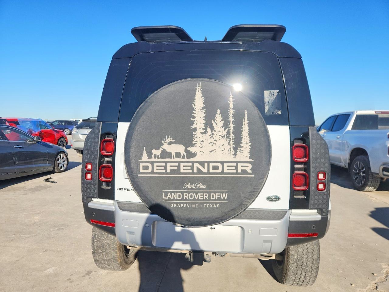 2022 Land Rover Defender 110 Se - Фото 6