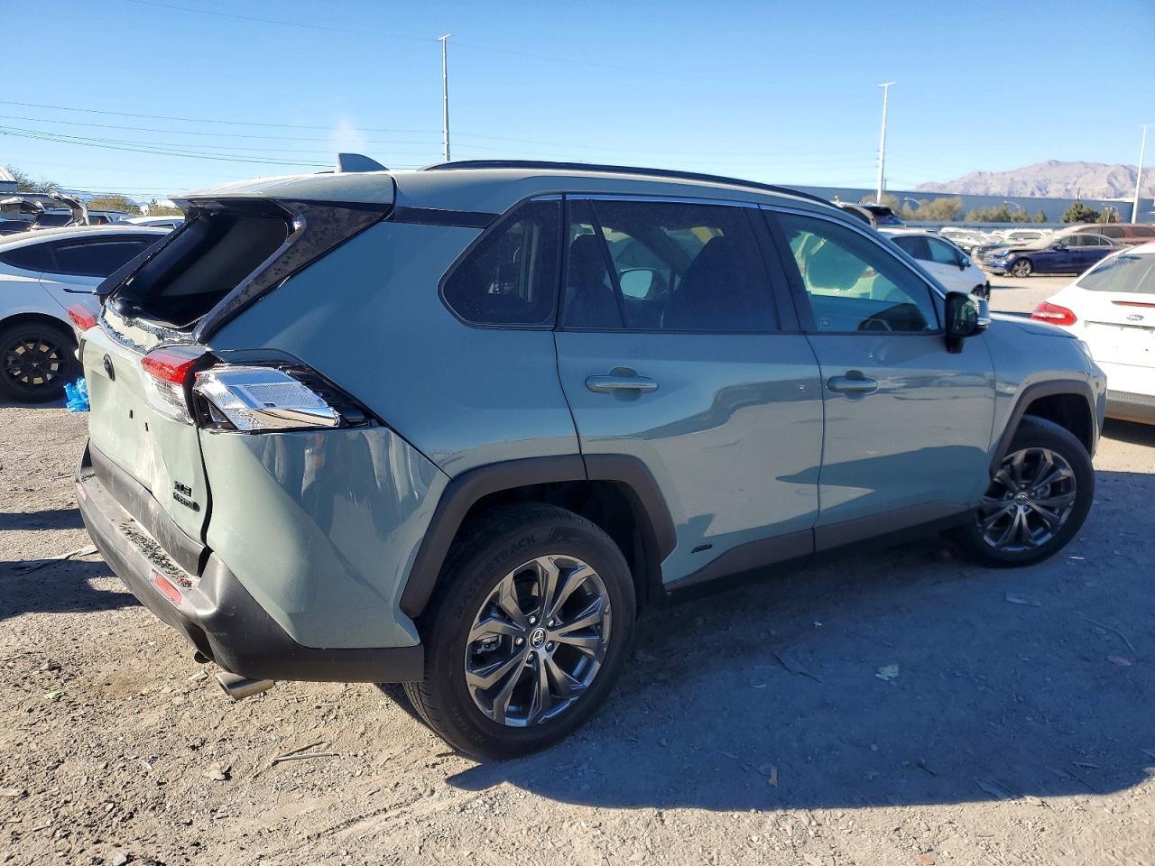2023 Toyota Rav4 Xle Premium - Фото 3