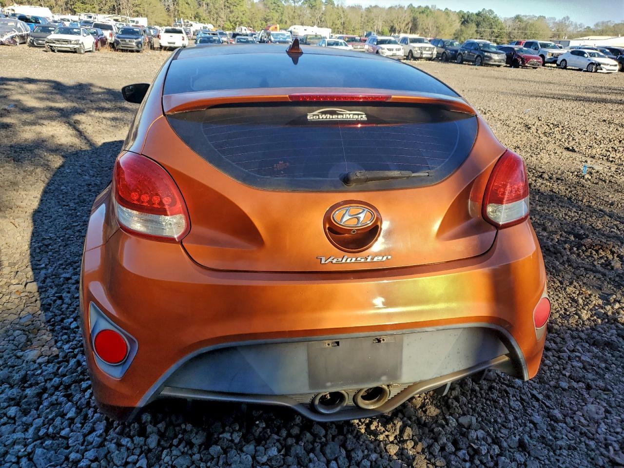 2016 Hyundai Veloster Turbo - Фото 6