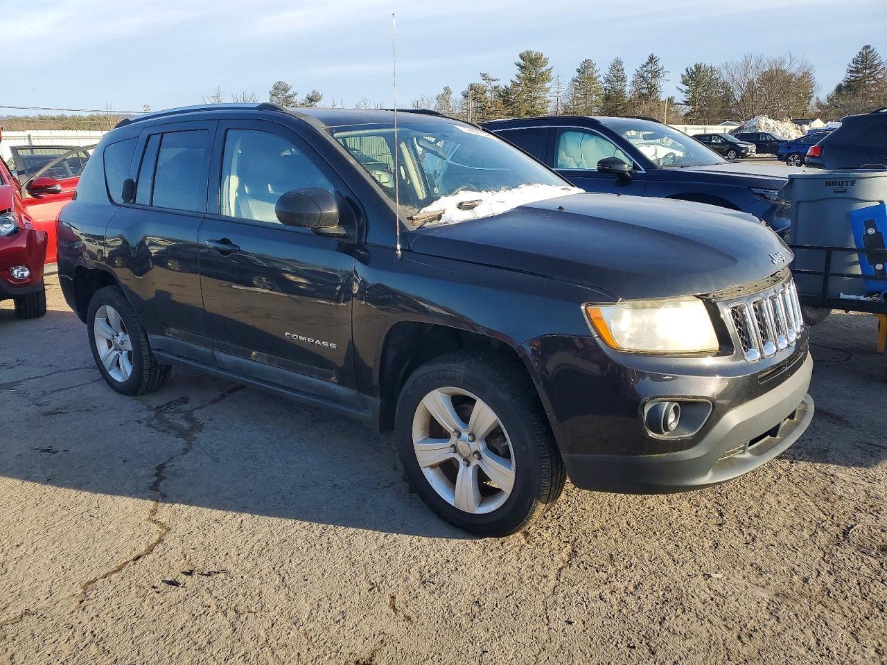 2011 Jeep Compass Sport - Фото 4