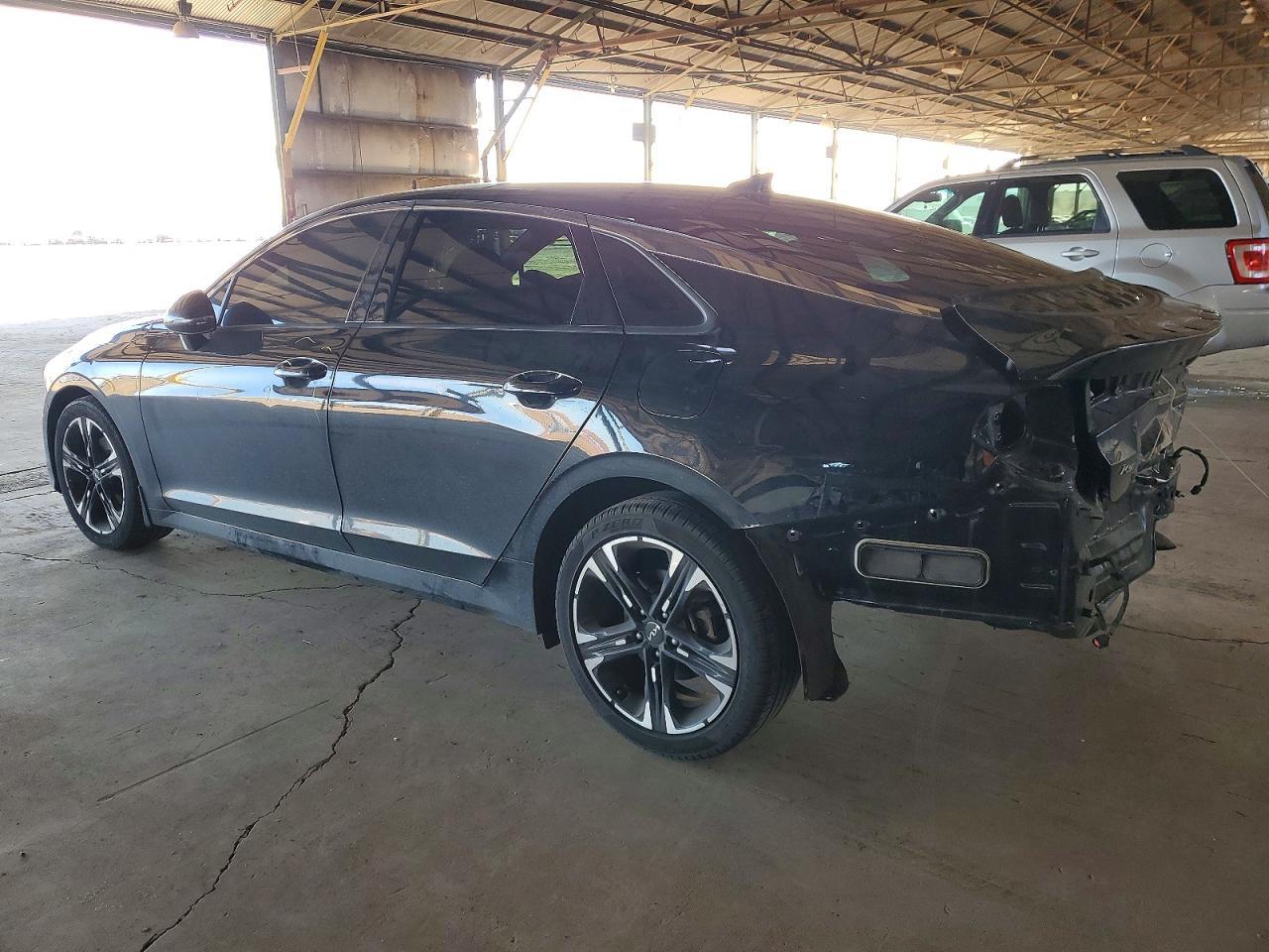 2022 Kia K5 Gt Line - Фото 2