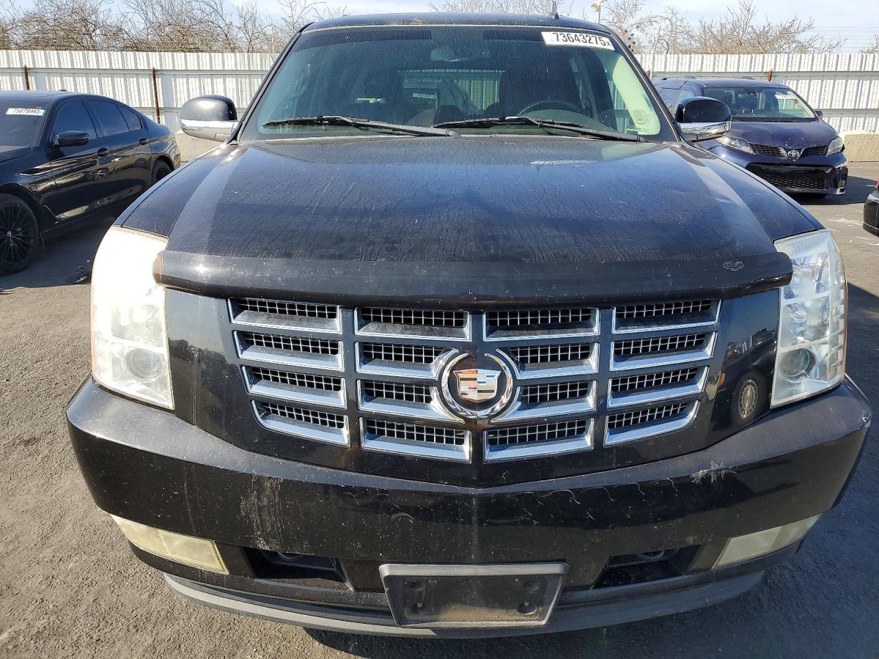 2011 Cadillac Escalade - Фото 5