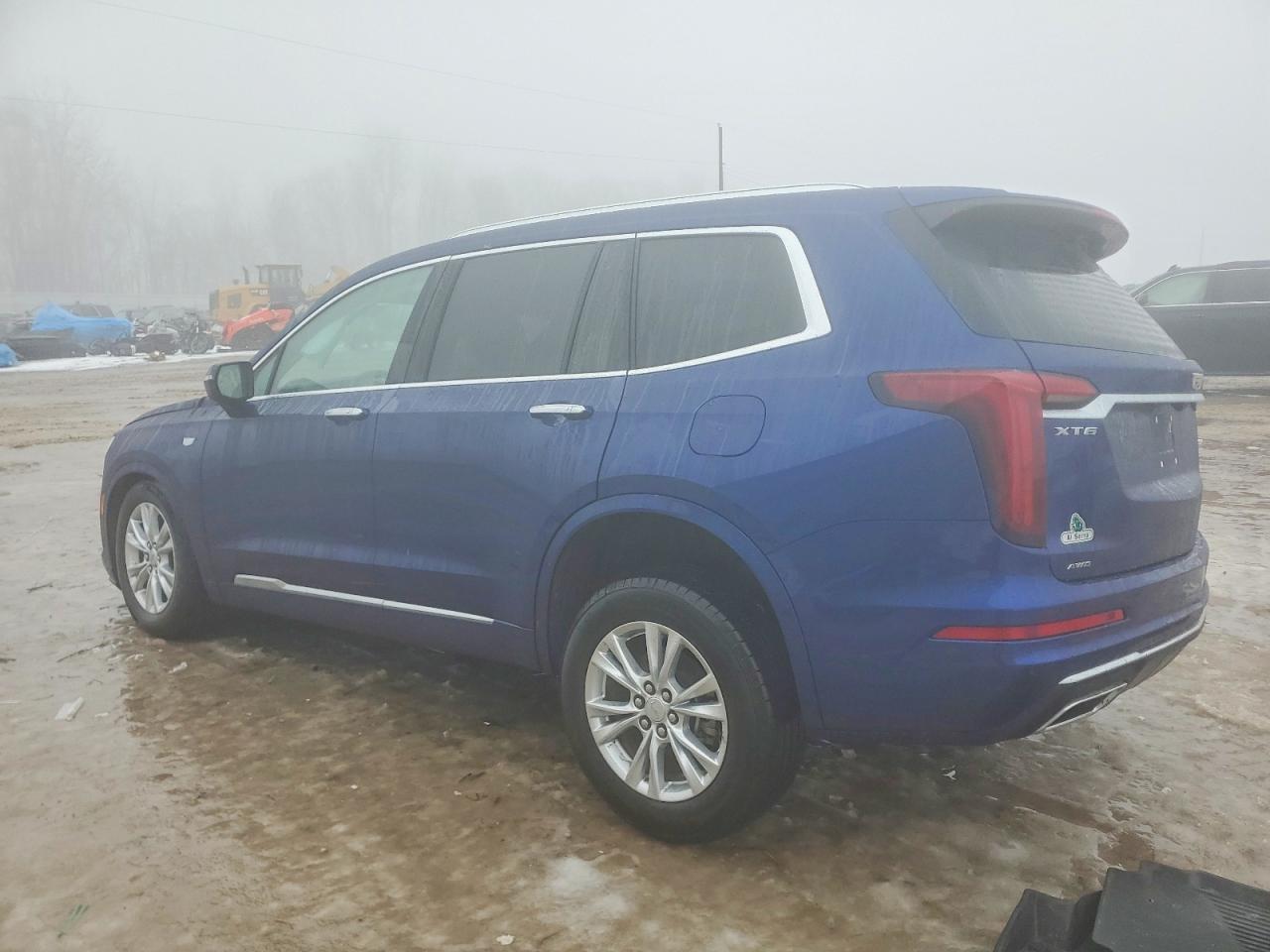 2025 Cadillac Xt6 Luxury - Image 2