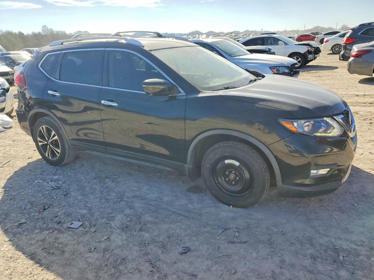 2019 Nissan Rogue S - Image 4