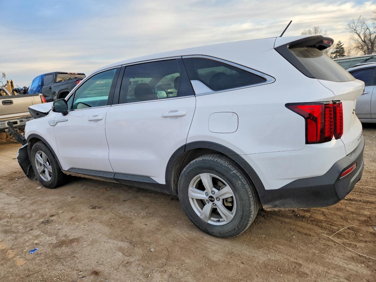 2021 Kia Sorento Lx - Image 2
