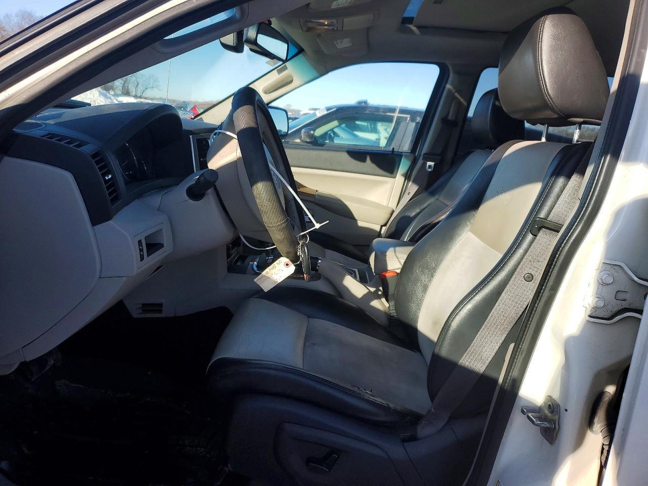 2009 Jeep Grand Cherokee Limited - Image 7