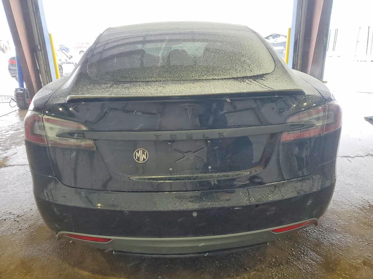 2015 Tesla Model S - Image 6