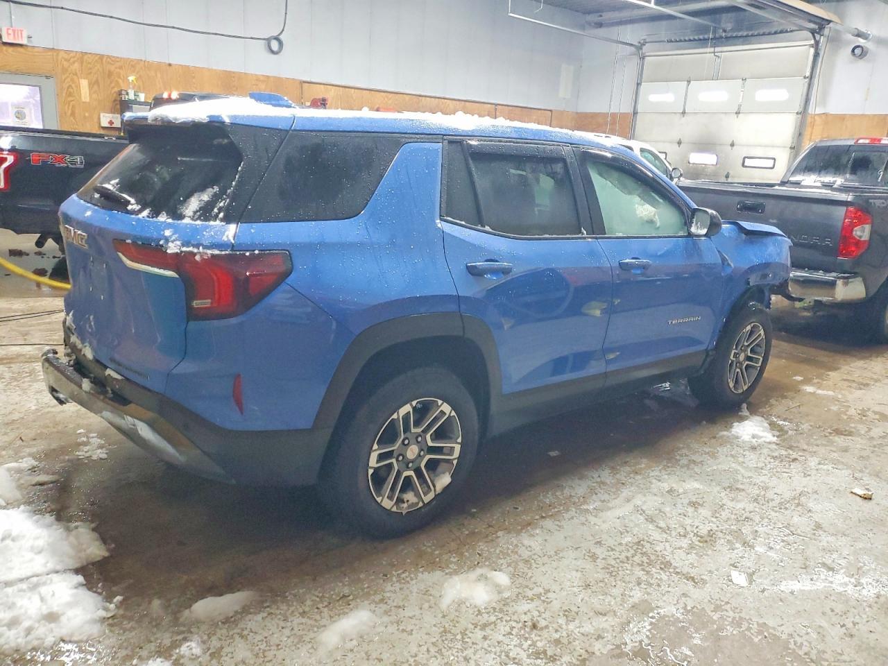 2025 GMC Terrain Elevation - Image 3