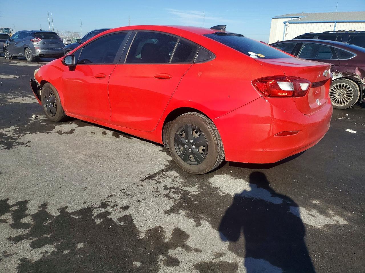 2018 Chevrolet Cruze Ls - Фото 2