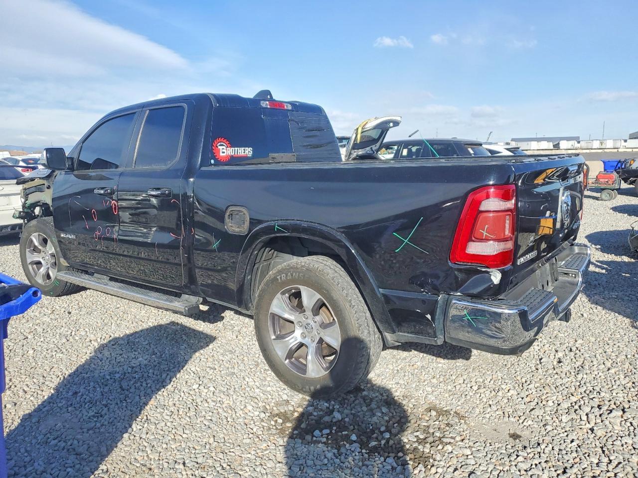 2019 Ram 1500 Laramie - Фото 2