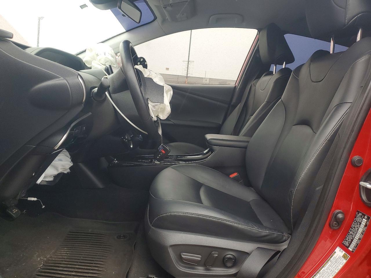 2021 Toyota Prius Prime Le - Фото 7