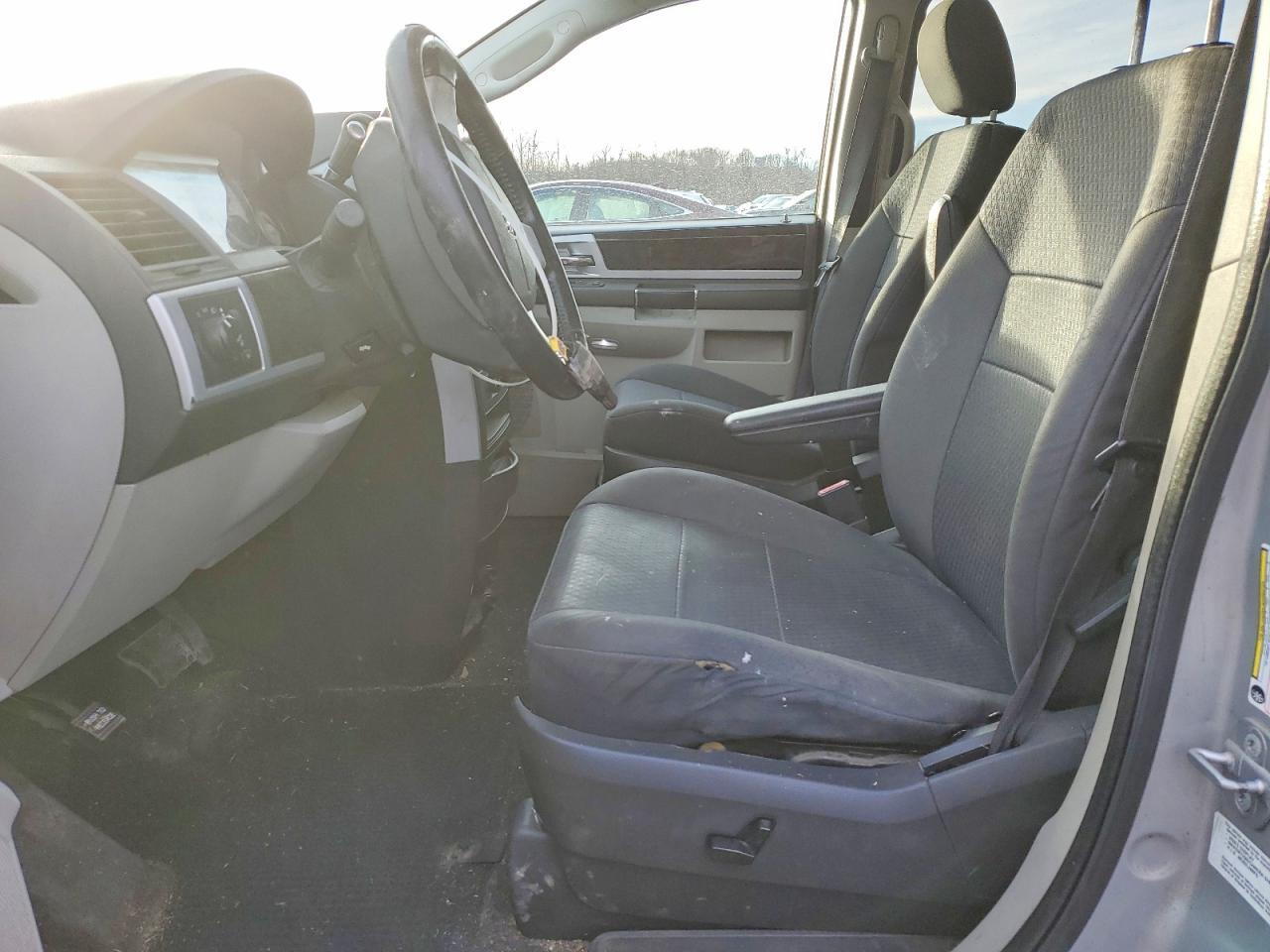 2010 Dodge Grand Caravan Sxt - Image 7