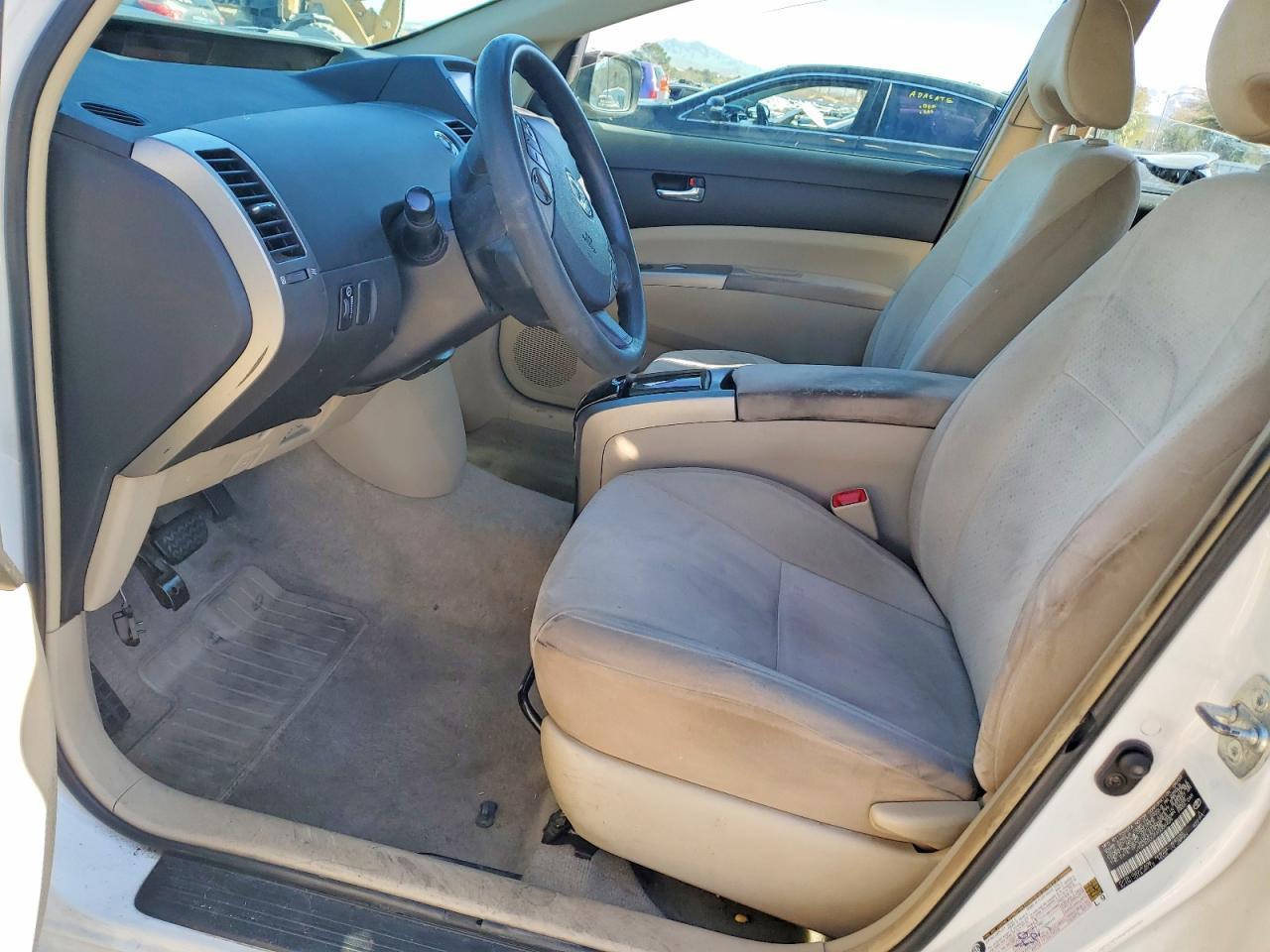 2004 Toyota Prius Base - Фото 7