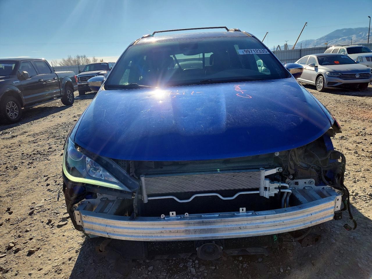2020 Chrysler Pacifica Limited - Фото 5