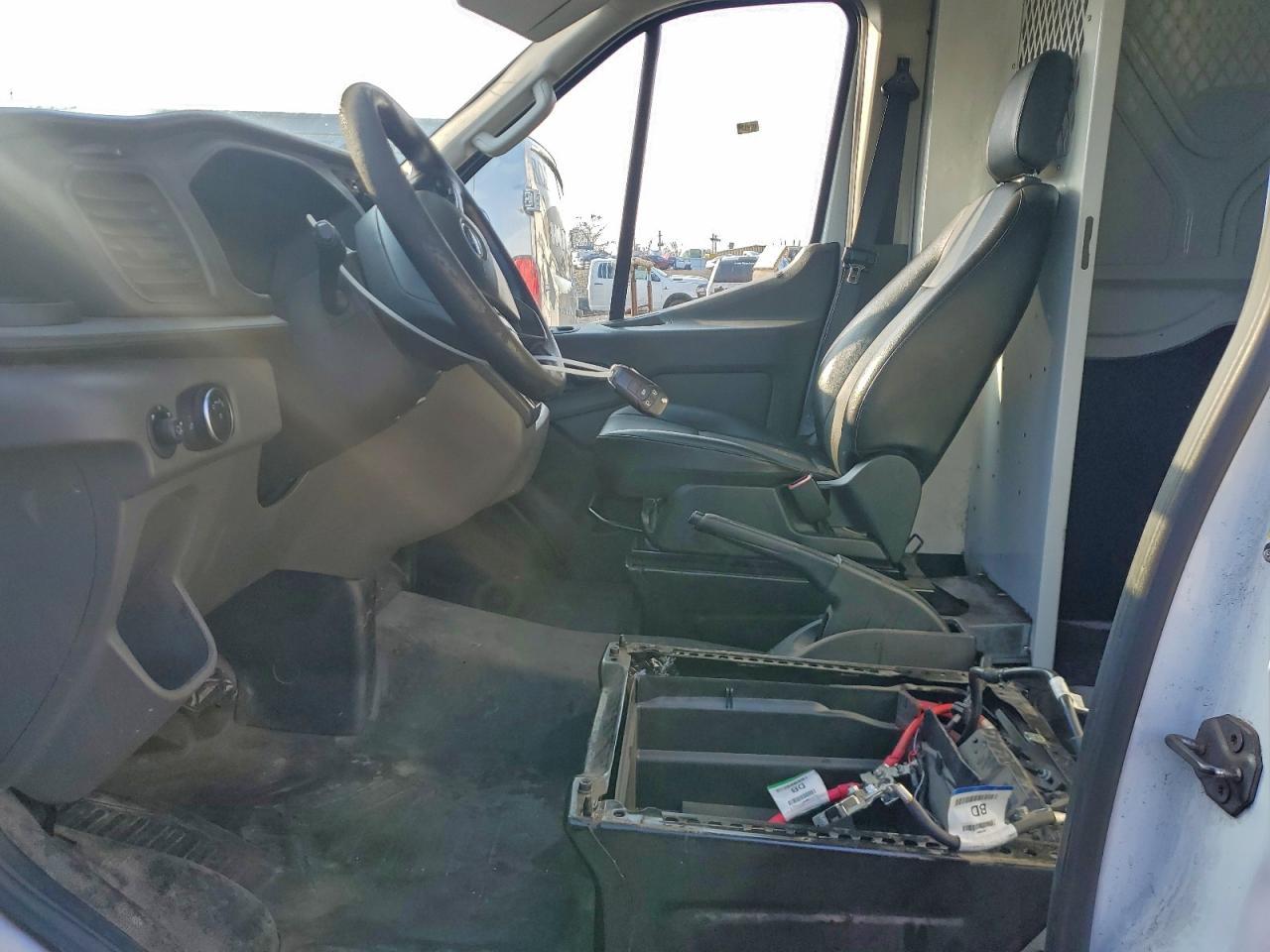 2020 Ford Transit 250 High Roof Delivery Van - Фото 7