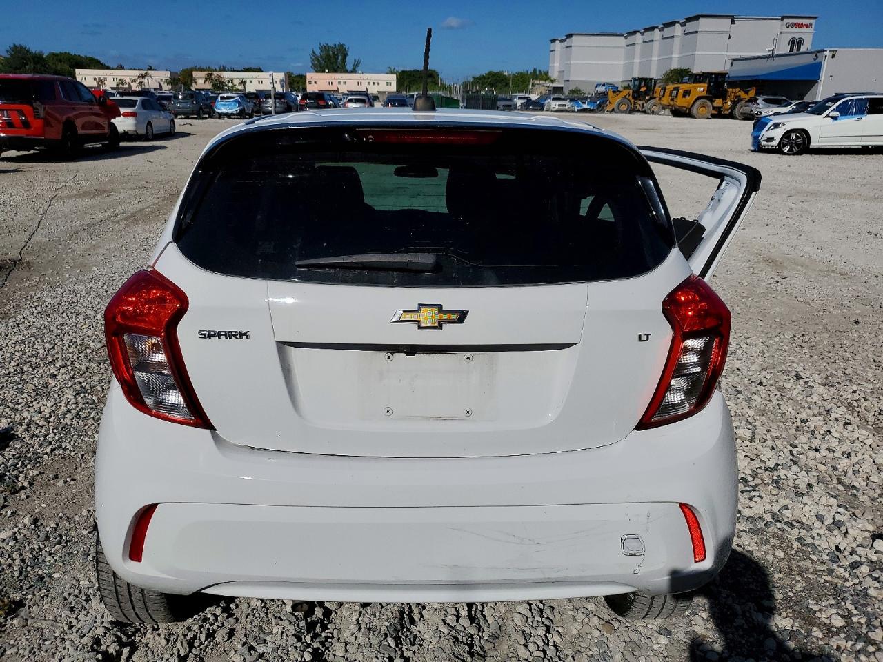 2020 Chevrolet Spark 1Lt - Фото 6
