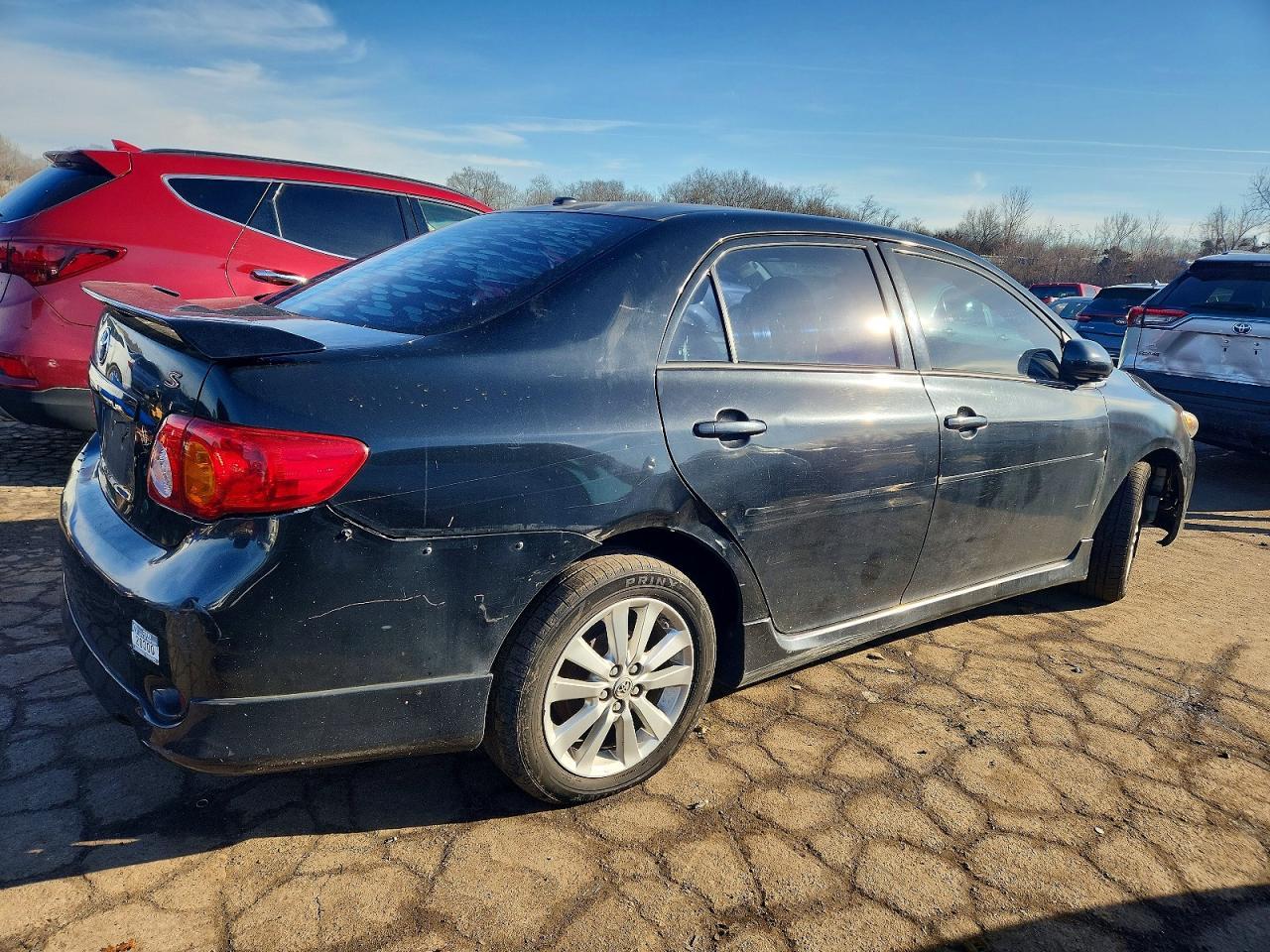 2010 Toyota Corolla Base - Фото 3
