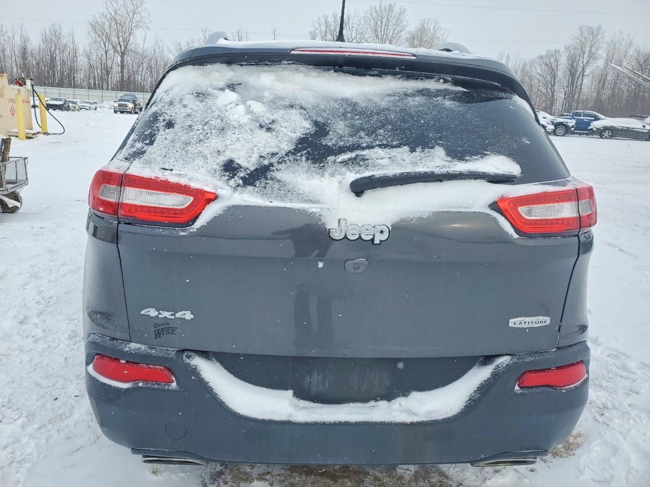 2017 Jeep Cherokee Latitude - Image 6