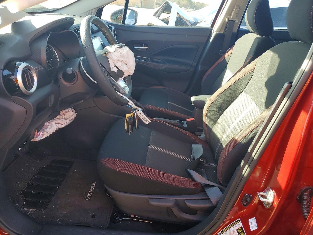 2025 Nissan Versa Sr - Фото 7