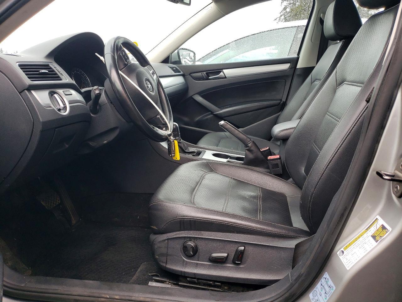 2013 Volkswagen Passat Se - Image 7