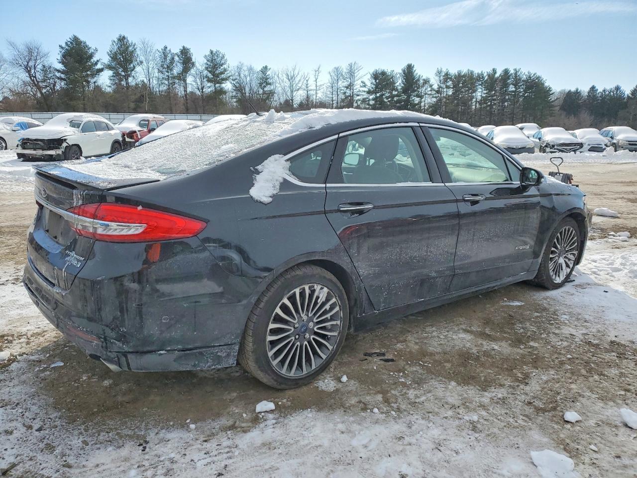 2017 Ford Fusion Titanium Hev - Фото 3