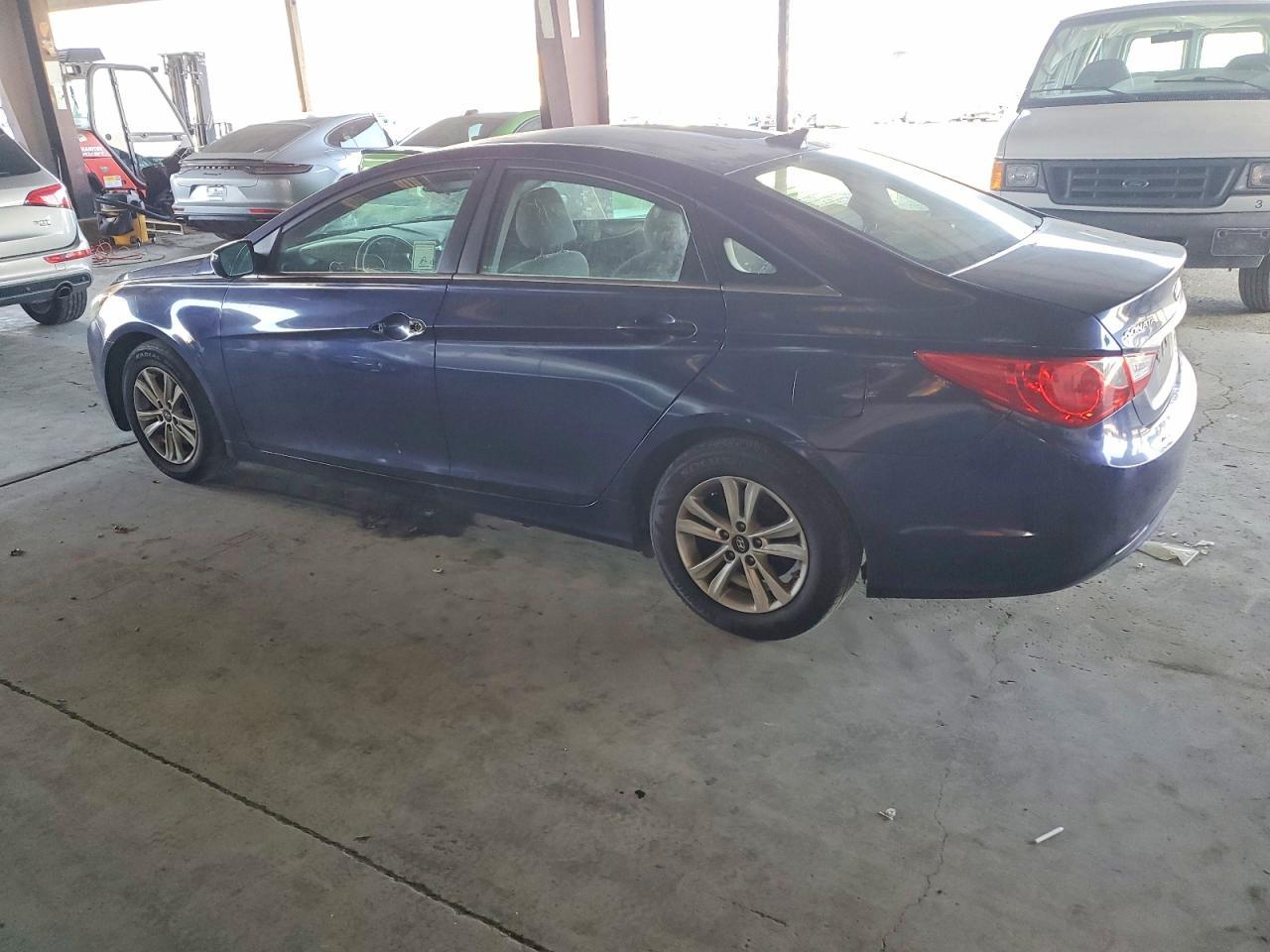 2013 Hyundai Sonata Gls - Фото 2