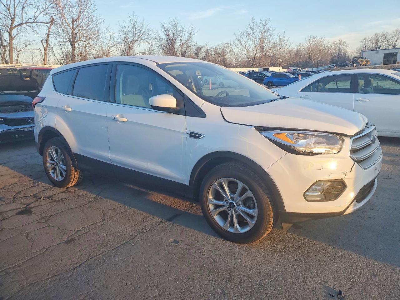 2019 Ford Escape Se - Image 4