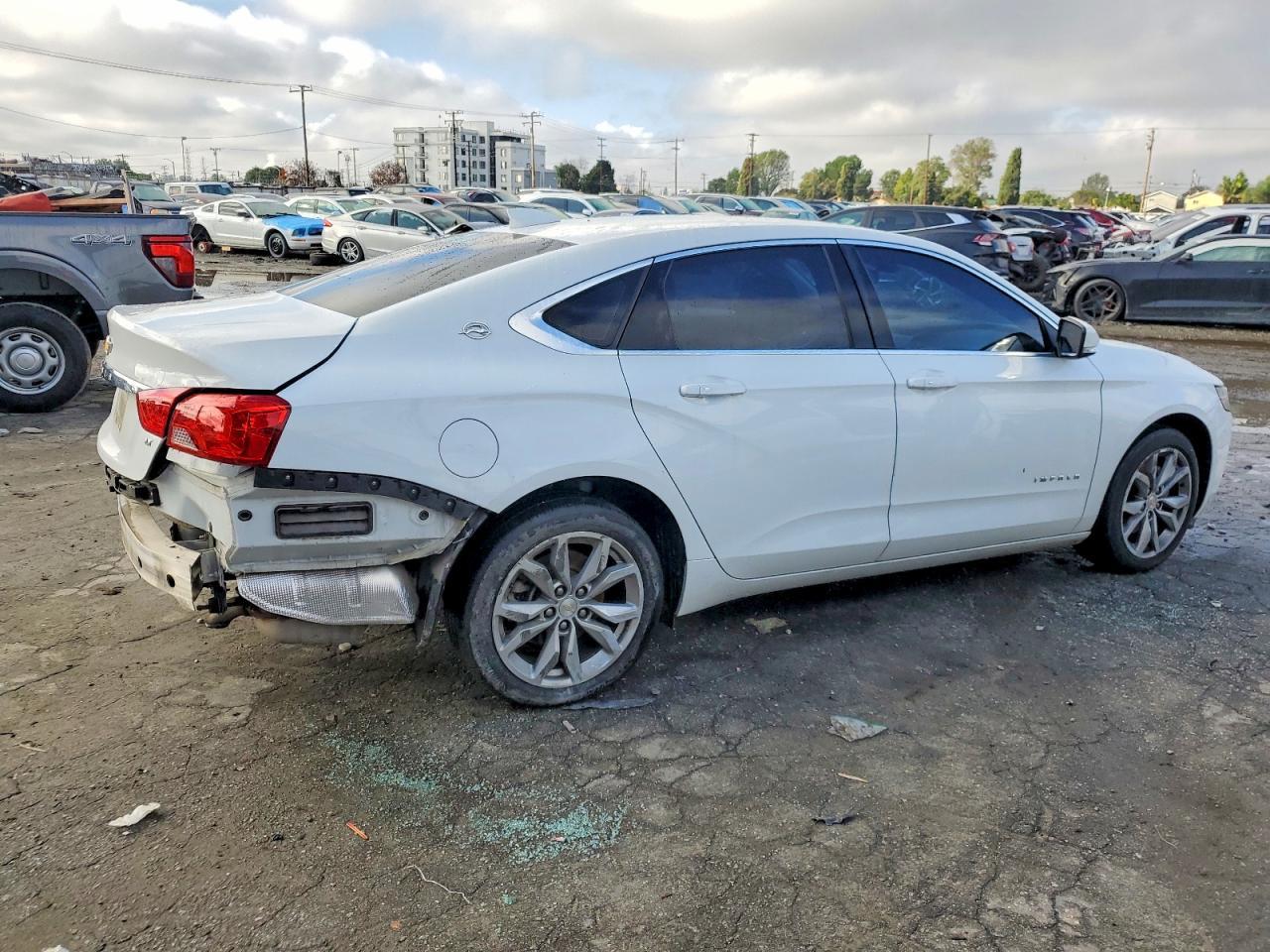 2019 Chevrolet Impala Lt - Фото 3