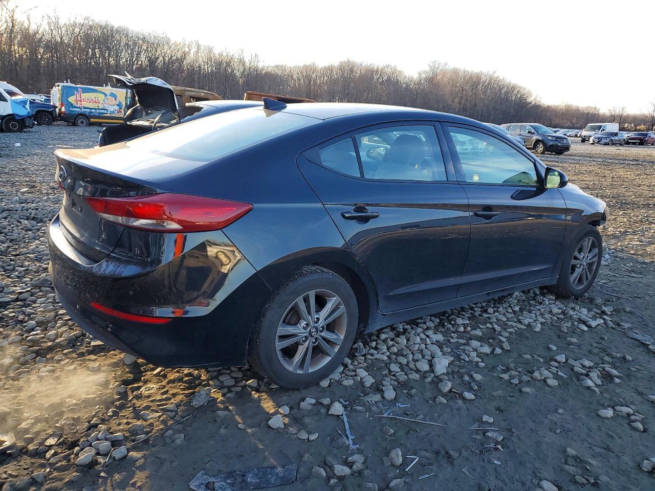 2017 Hyundai Elantra Se - Фото 3