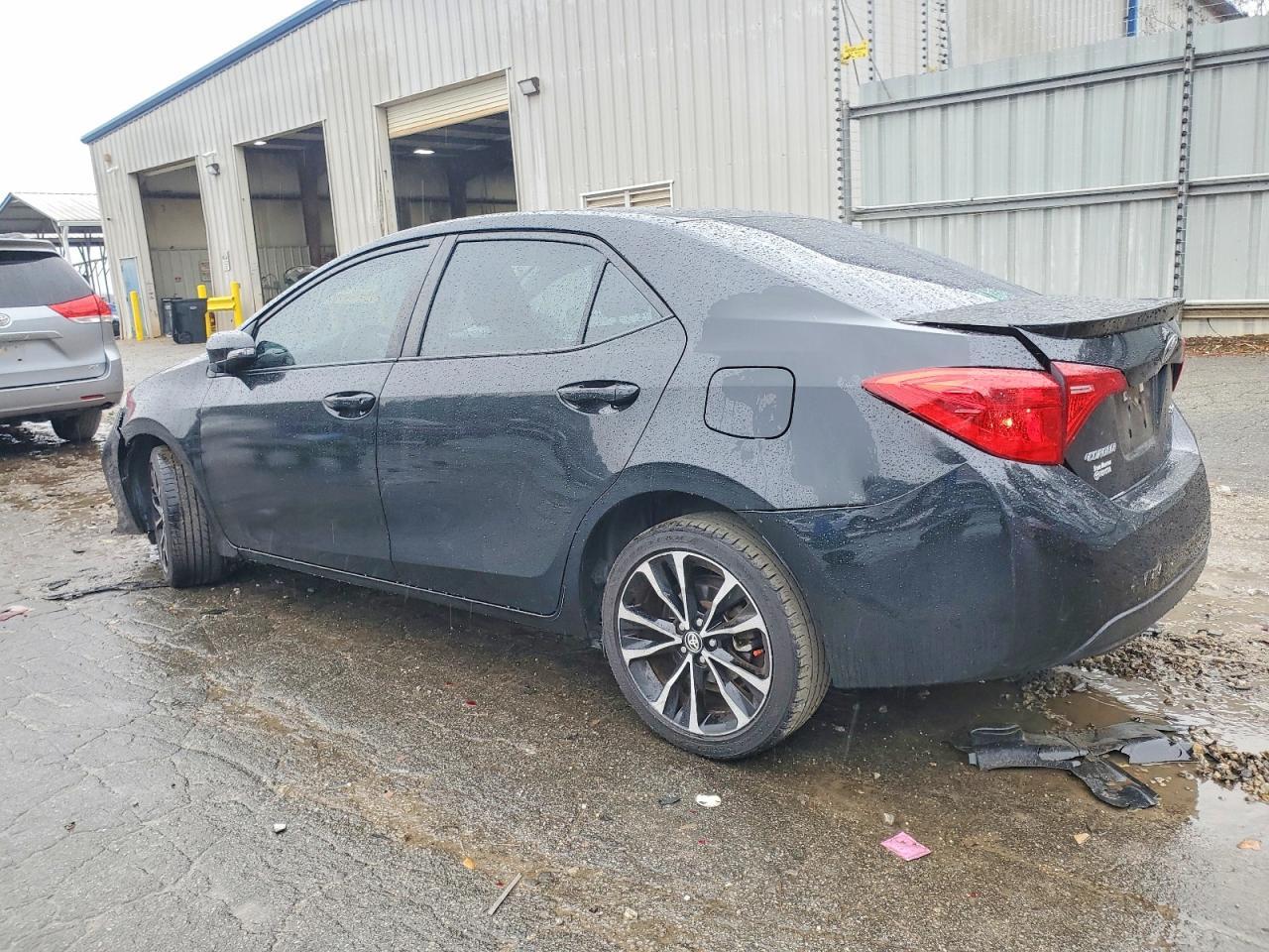 2019 Toyota Corolla Se - Фото 2