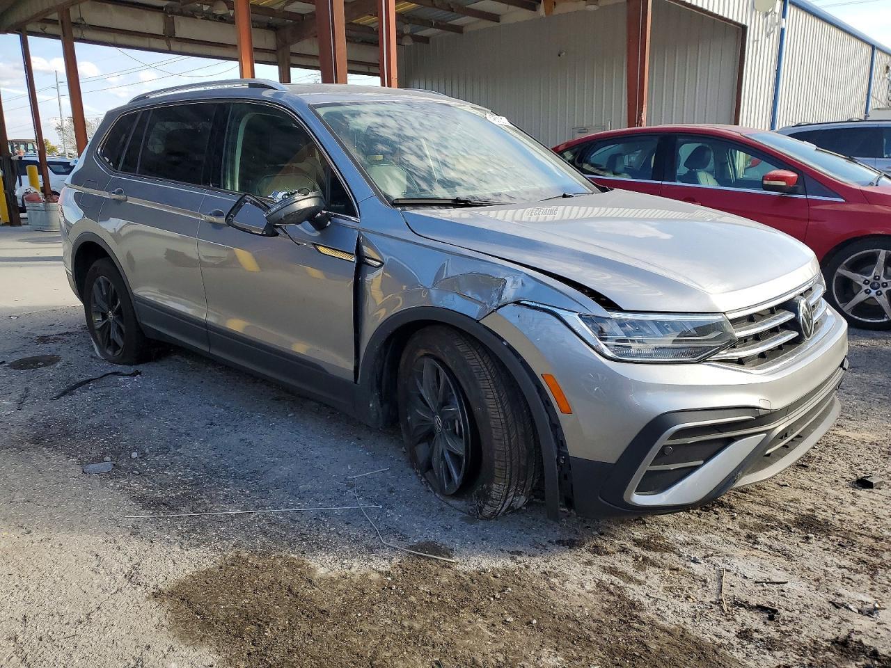 2024 Volkswagen Tiguan Se - Image 4