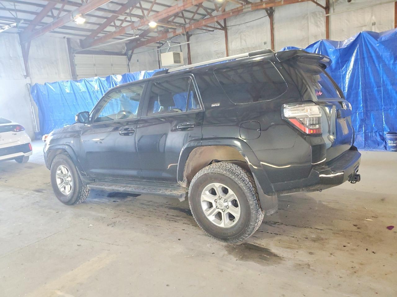2022 Toyota 4Runner Sr5/Sr5 Premium - Фото 2