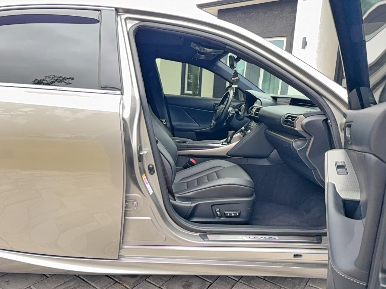 2017 Lexus Is 350 - Фото 5