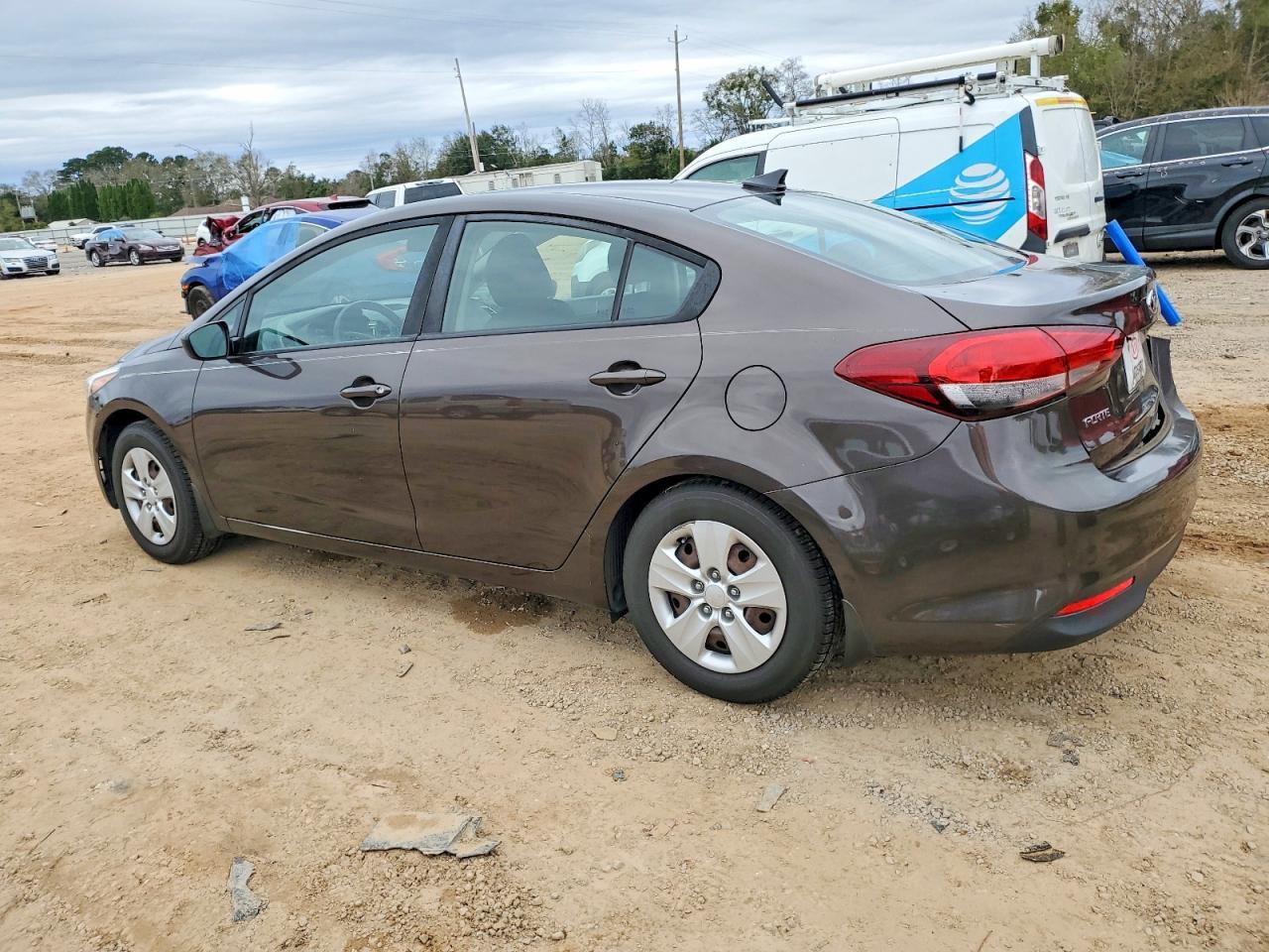 2018 Kia Forte Lx - Image 2