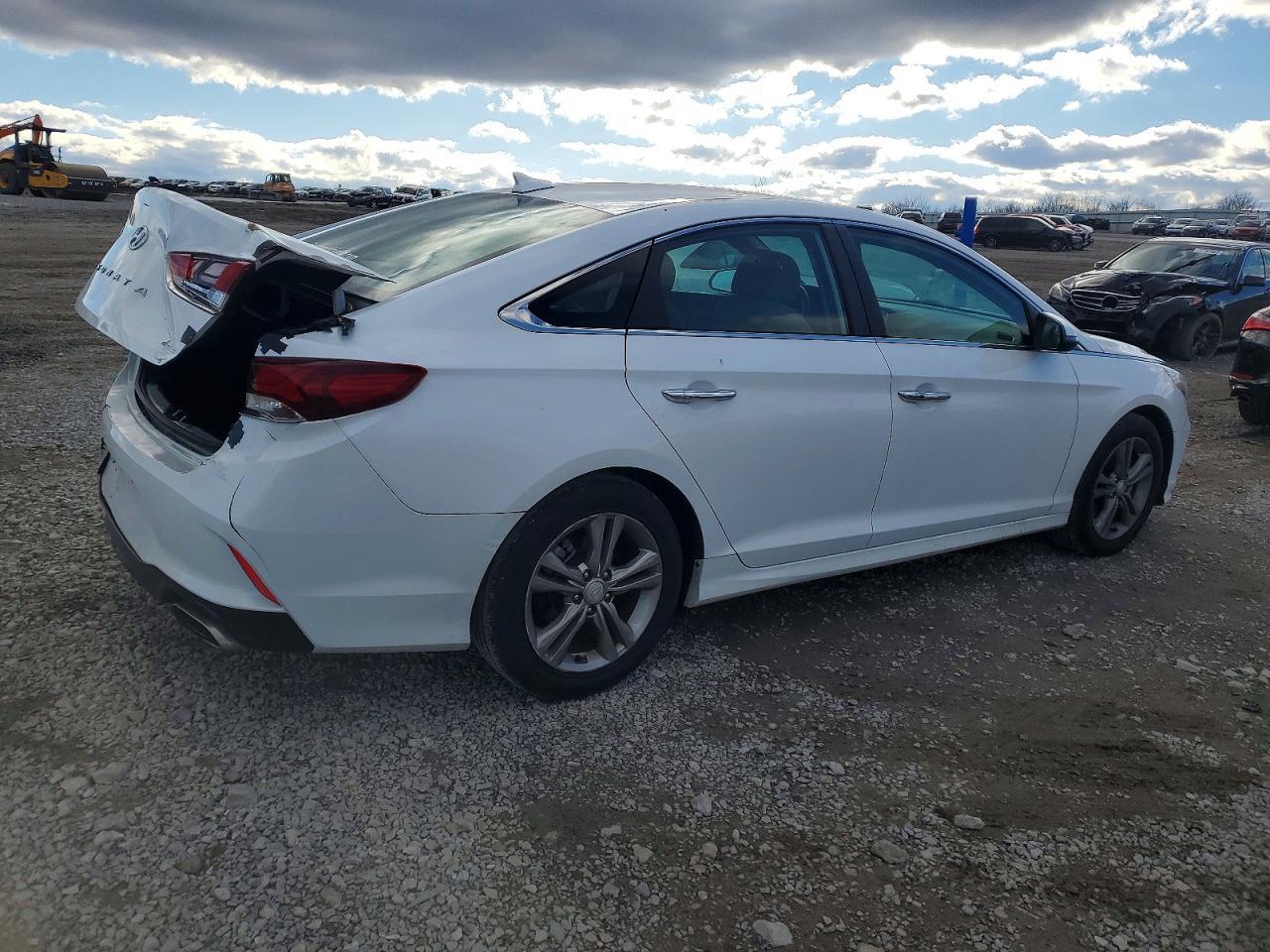 2019 Hyundai Sonata Limited - Image 3