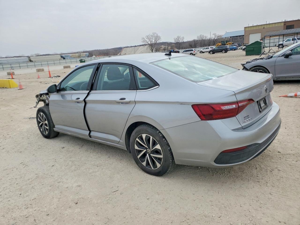 2023 Volkswagen Jetta S - Фото 2