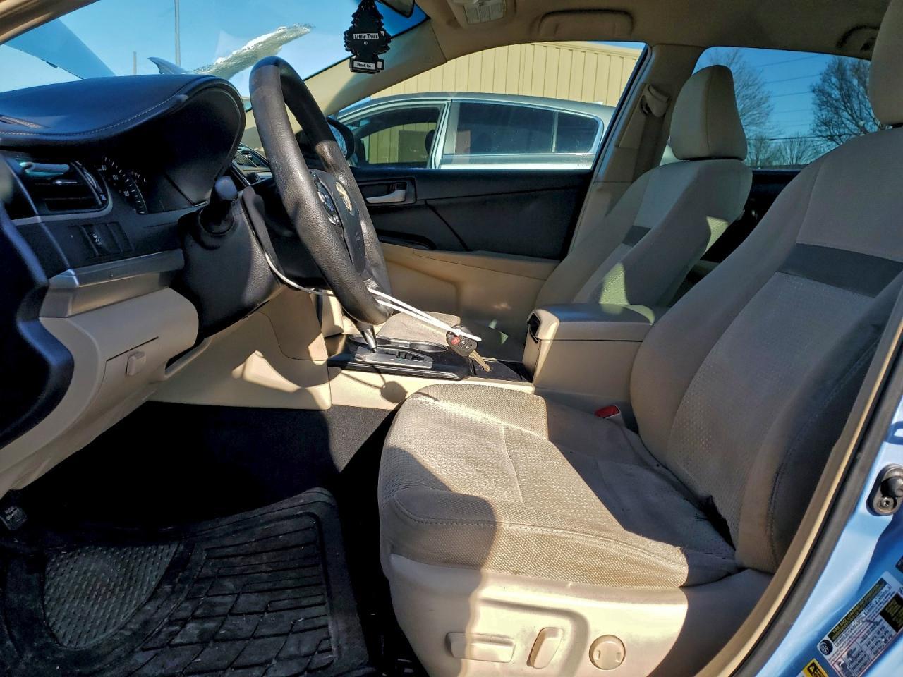 2013 Toyota Camry L - Фото 7